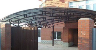 Козырек над откатными воротами в Краснокамске от 1761 рублей - монтаж, цена